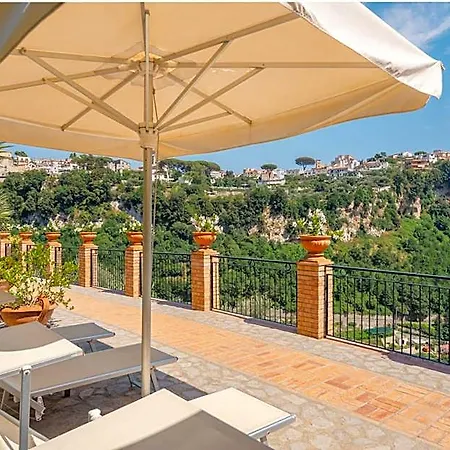 Sant'alfonso Hotel 4*